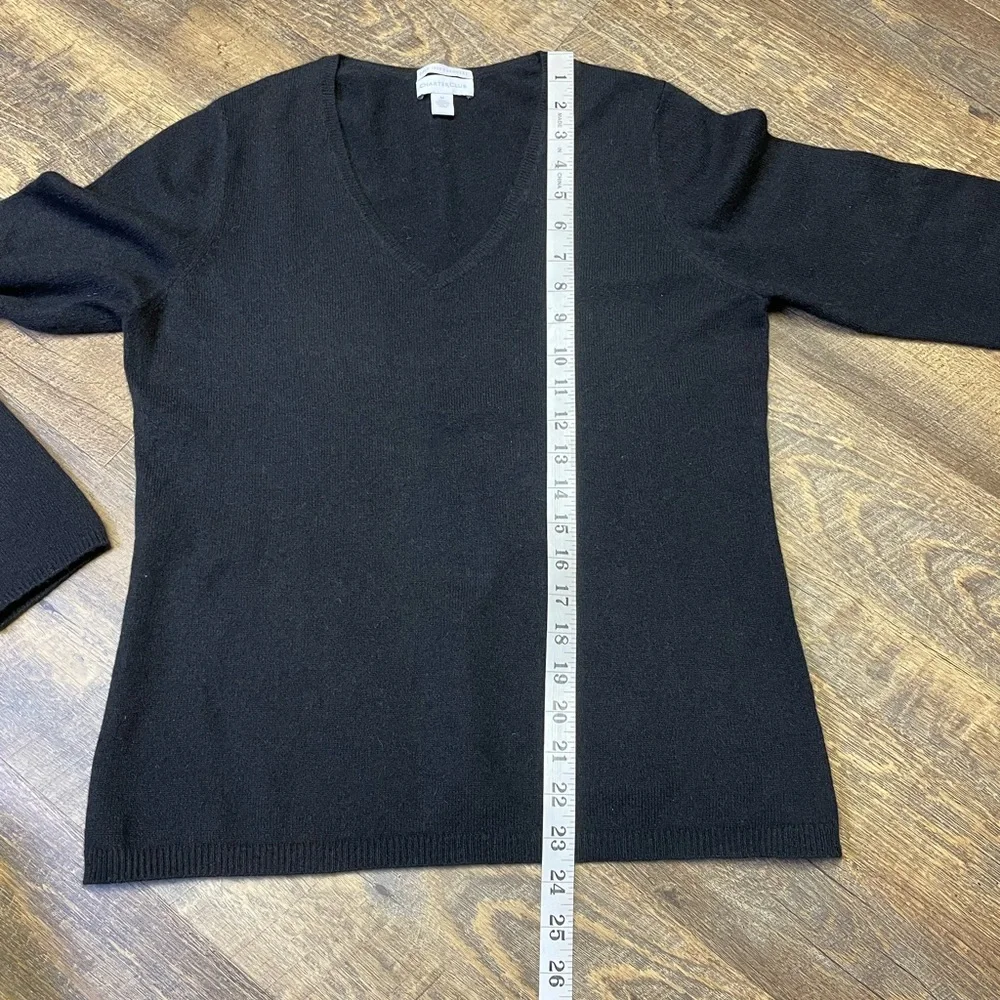 Charter Club 2 Ply 100% Cashmere V-Neck Black Soft Sweater Women’s Medium - Picture 5 of 9